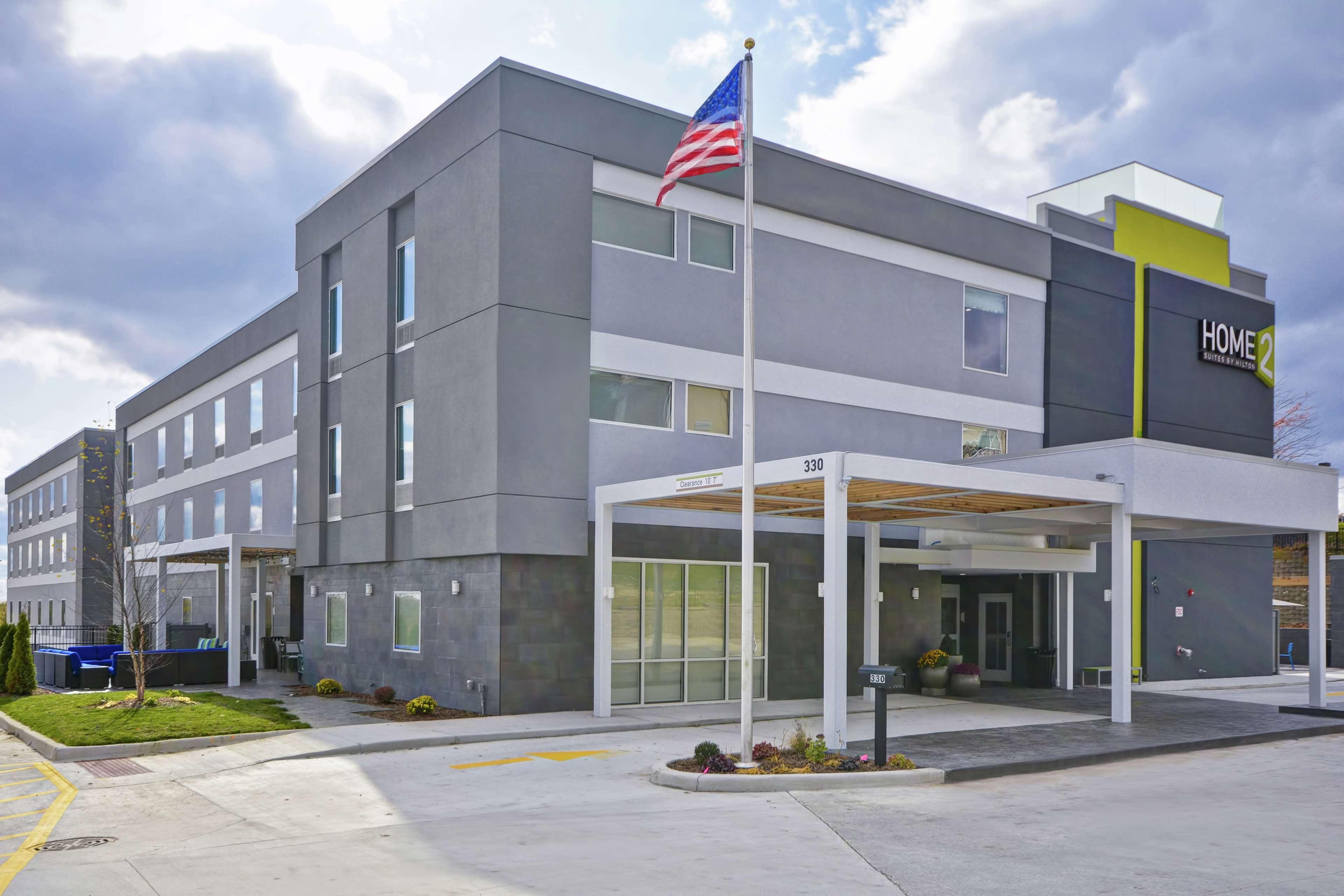 Home2 Suites By Hilton Grand Rapids North Walker Exterior photo