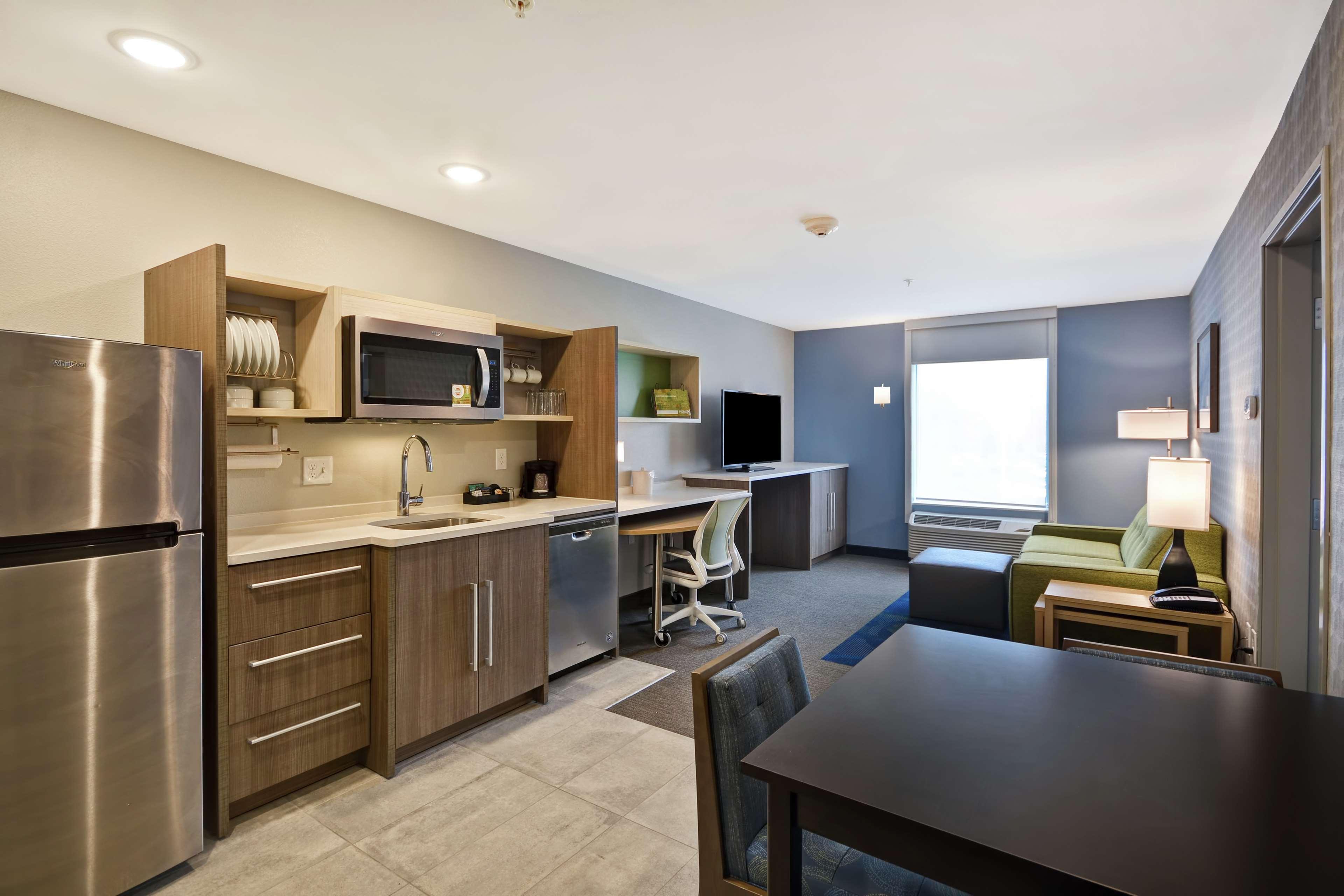 Home2 Suites By Hilton Grand Rapids North Walker Exterior photo