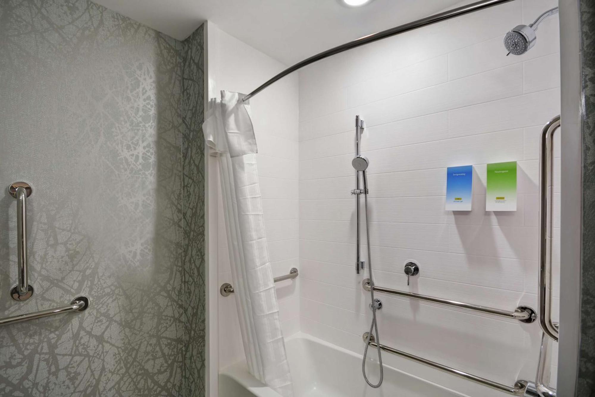 Home2 Suites By Hilton Grand Rapids North Walker Exterior photo